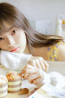 小奈奈开档白丝在线视频
